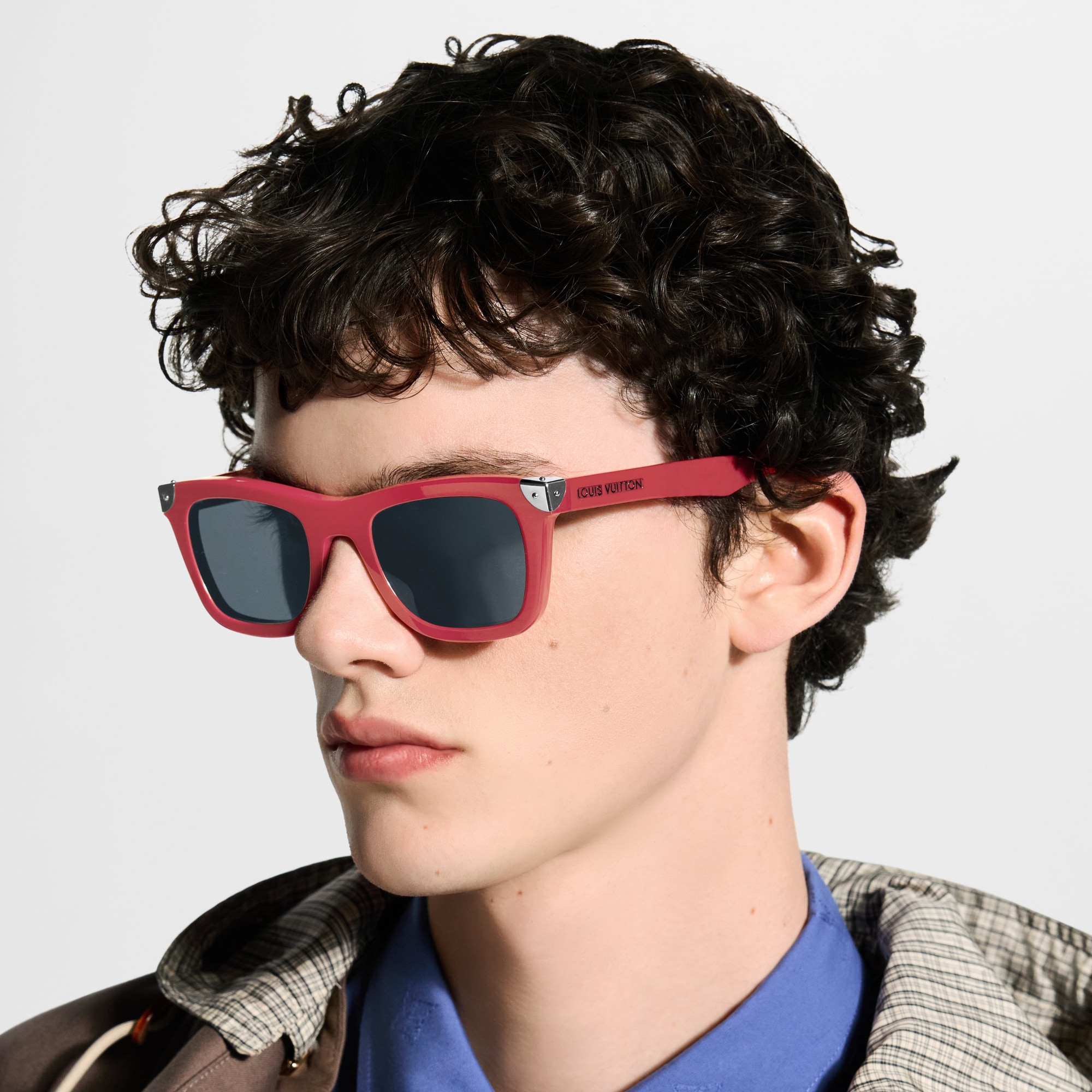 LOUIS VUITTON レッド サングラス サングラス・LV ヘリテージ スクエア S00｜ルイ・ヴィトン 公式サイト